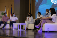 Alcald&iacute;a y Univalle entregaron 2.000 tablets a beneficiarios de Todas y todos a estudia